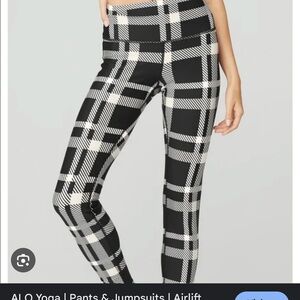 Airlift High-Waist Magnified Plaid Legging